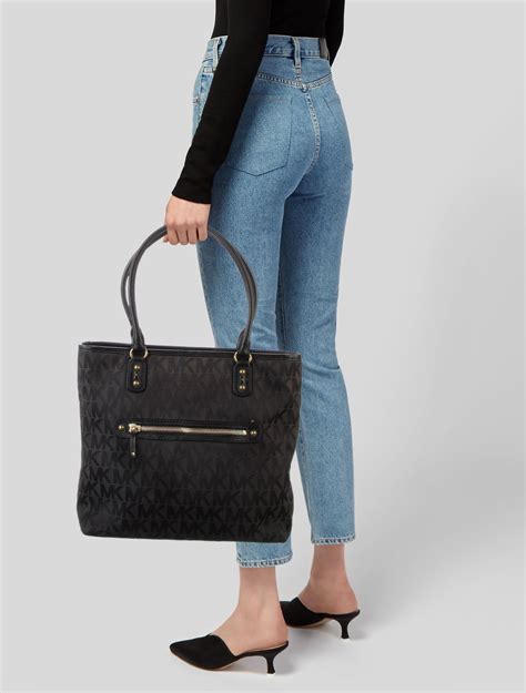 michael kors canvas tote|michael kors neverfull tote.